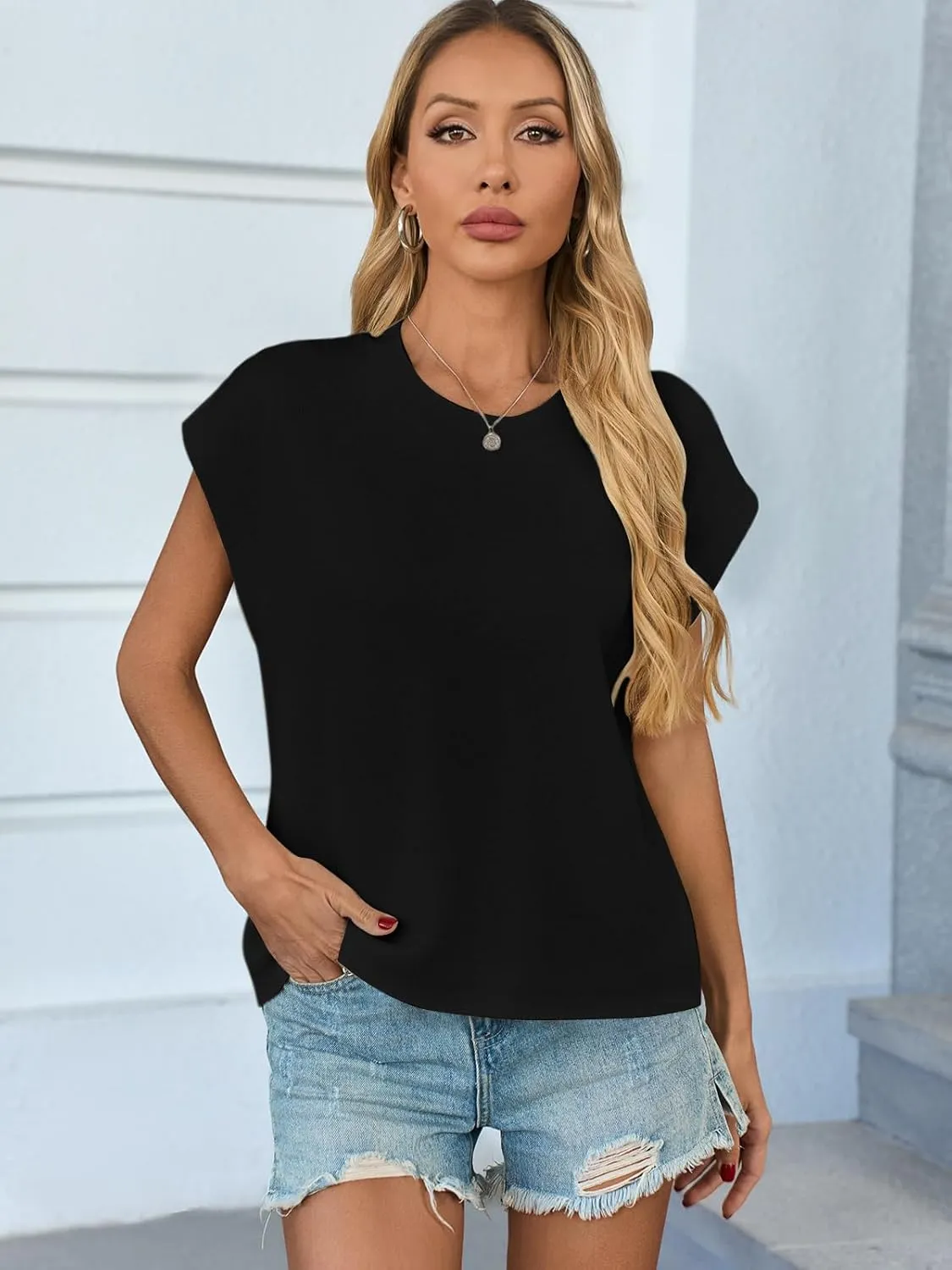 Womens Sleeveless Sweater Vest Crewneck Cap Sleeve Knit Tops Trendy 2025 Summer Business Casual Shirts Tank Top