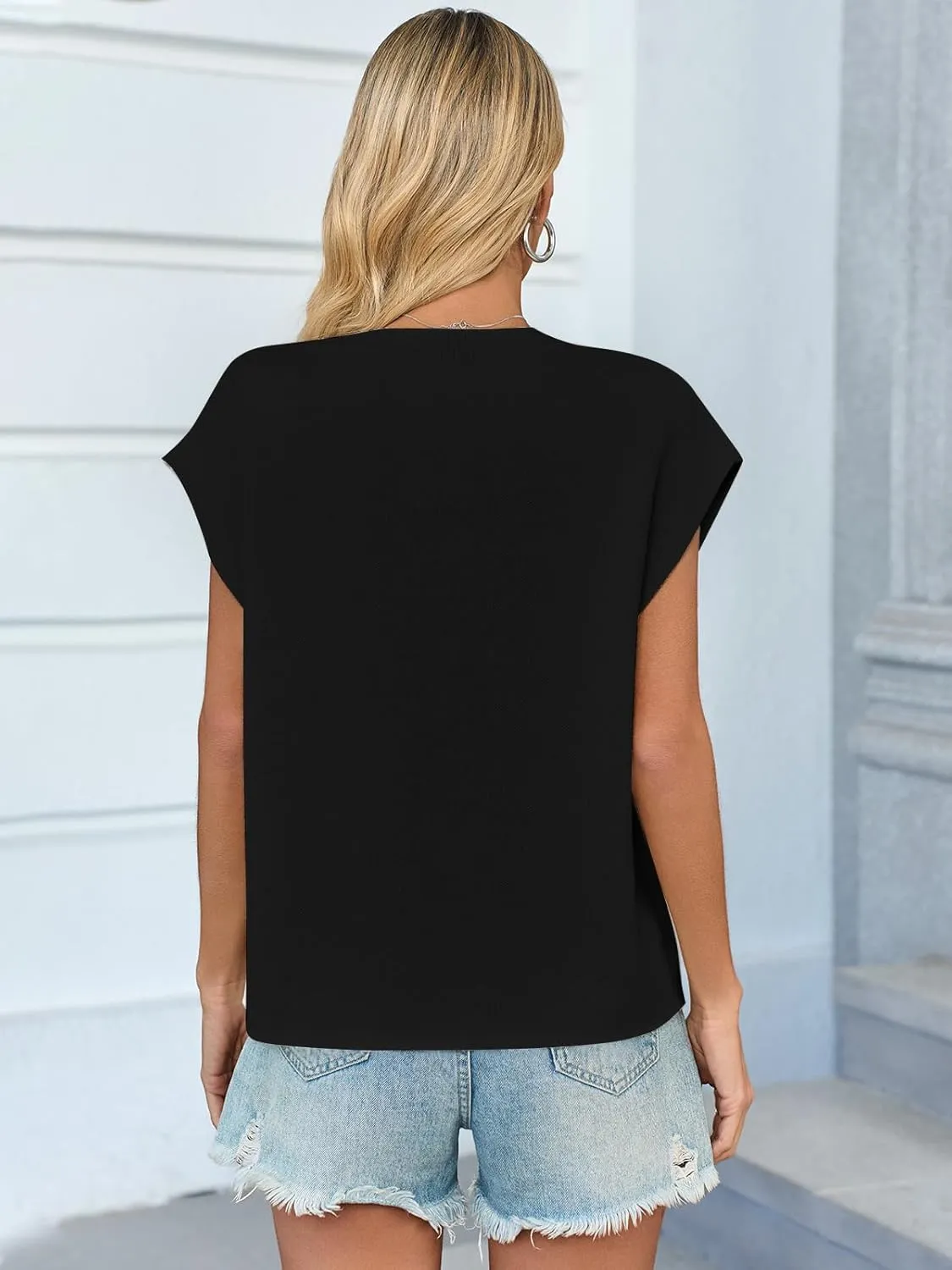 Womens Sleeveless Sweater Vest Crewneck Cap Sleeve Knit Tops Trendy 2025 Summer Business Casual Shirts Tank Top